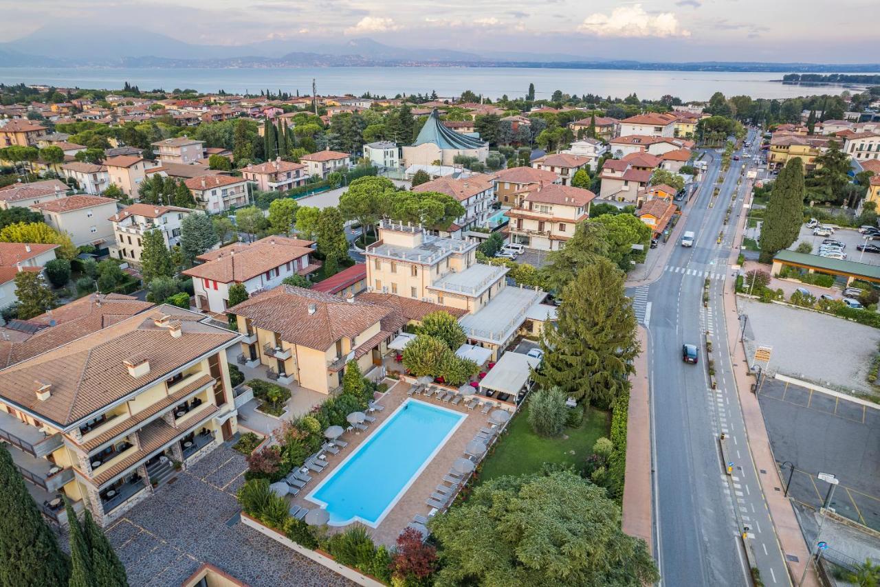 Hotel Gardenia Sirmione Exterior photo