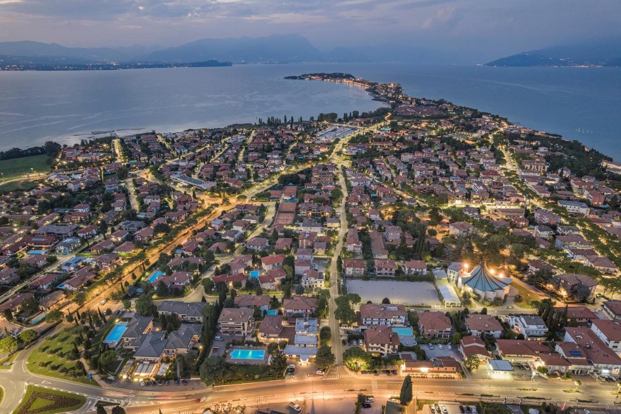 Hotel Gardenia Sirmione Exterior photo