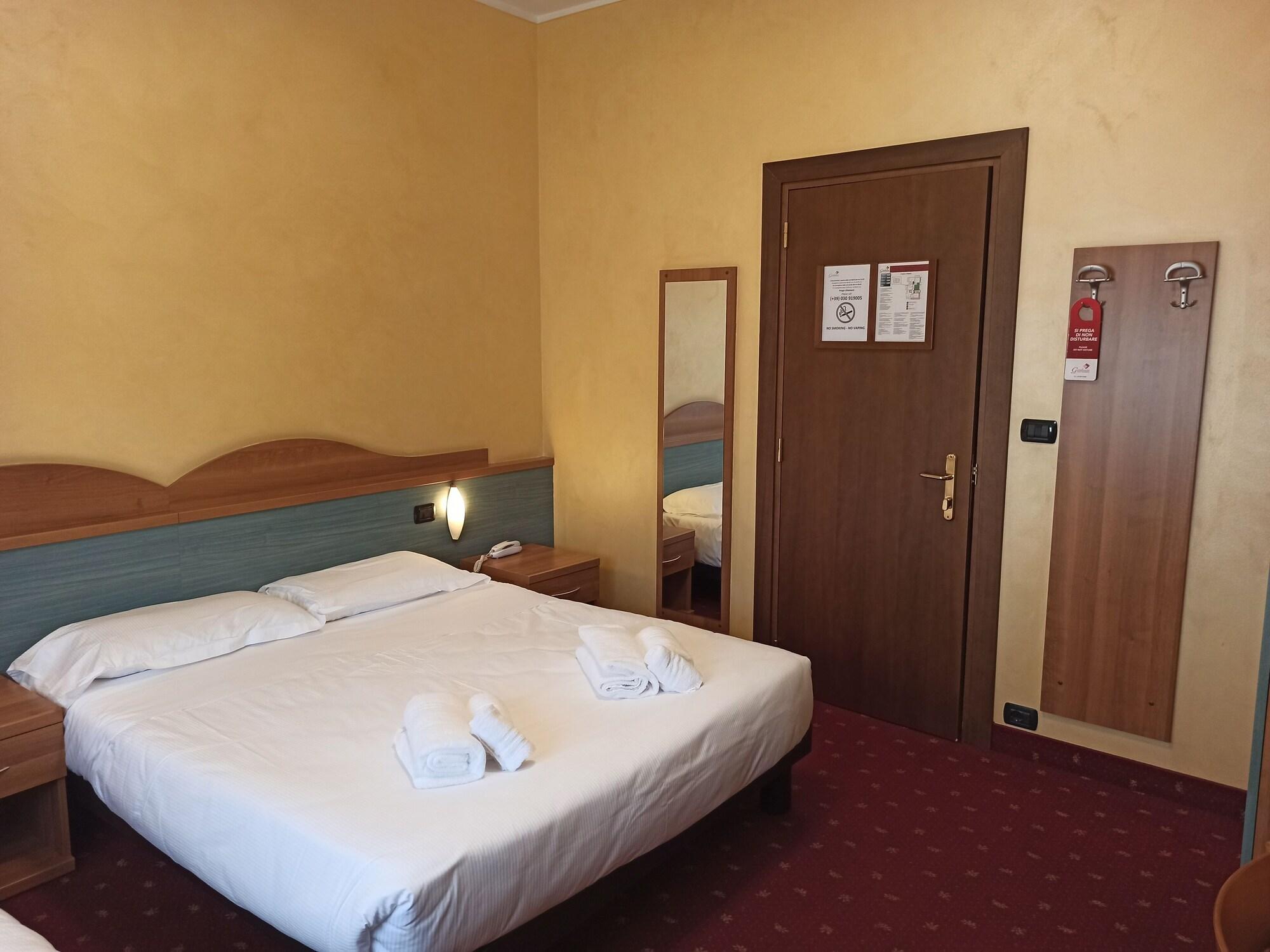 Hotel Gardenia Sirmione Exterior photo